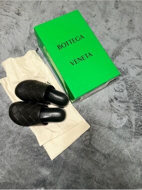 Bottega Veneta Black Reggie Intrecciato Leather Slide Mule Clog BNIB